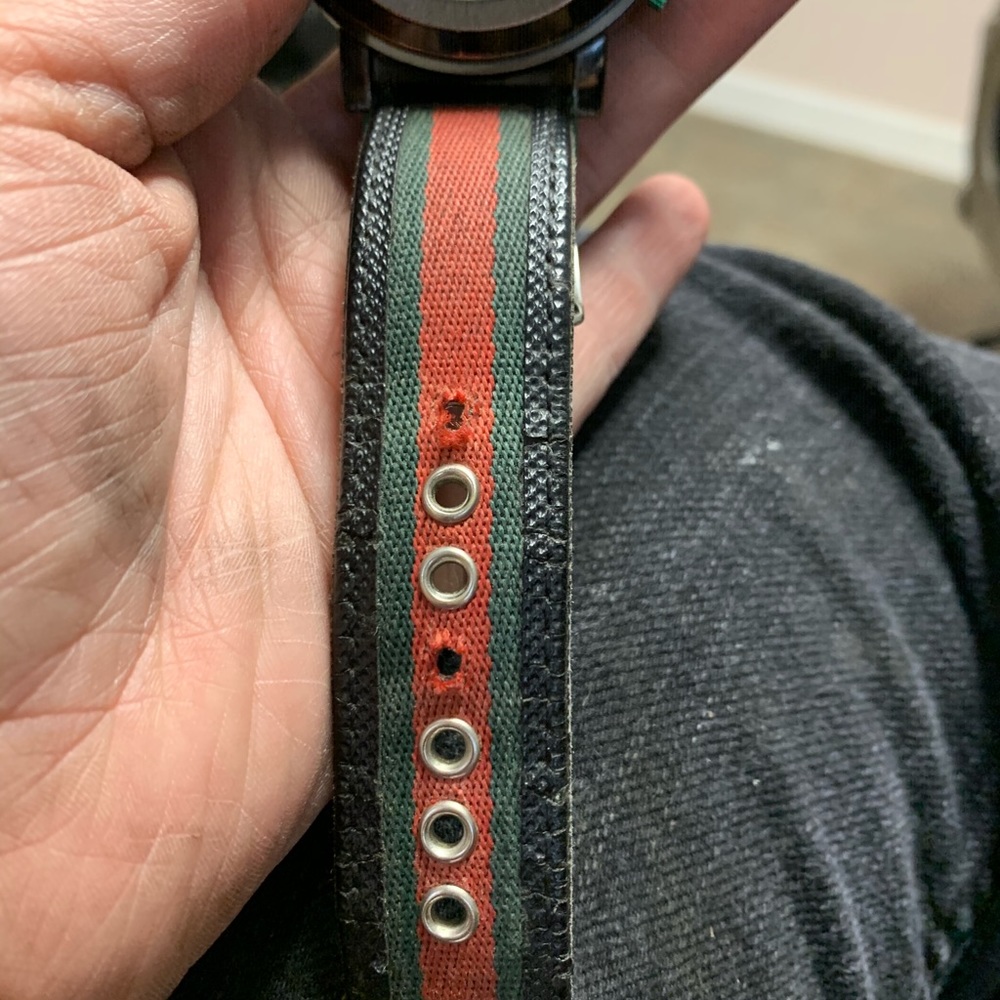 Gucci Watch - Picture 2 of 4
